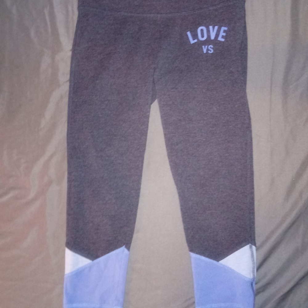 VICTORIA'S SECRET CAPRIS